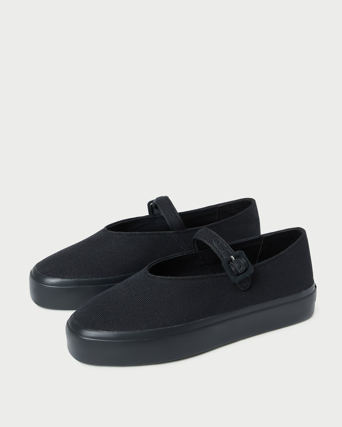Color: Black