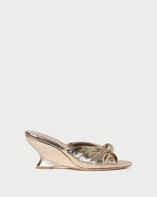 Marsy Knot Wedge in Champagne Leather