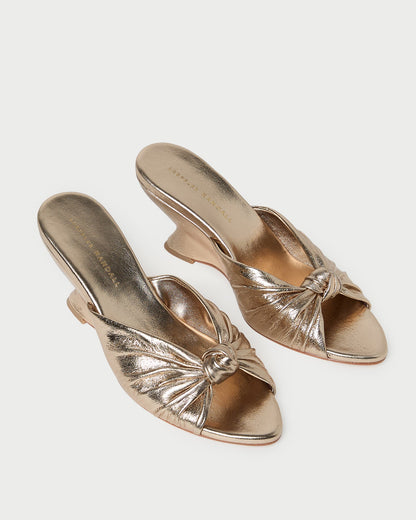 Marsy Knot Wedge in Champagne Leather