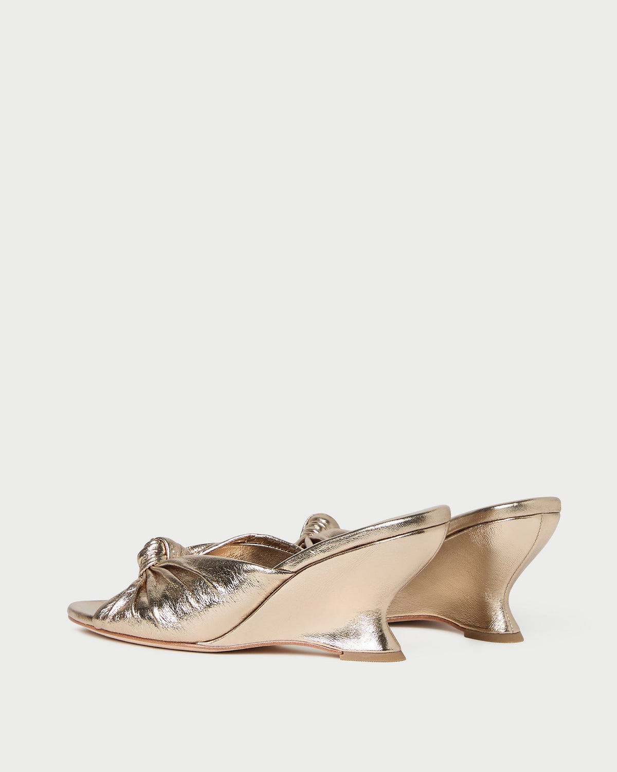 Marsy Knot Wedge in Champagne Leather